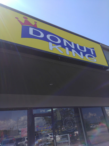 Bakery «Donut King», reviews and photos, 3716 Howell Branch Ct, Winter Park, FL 32792, USA