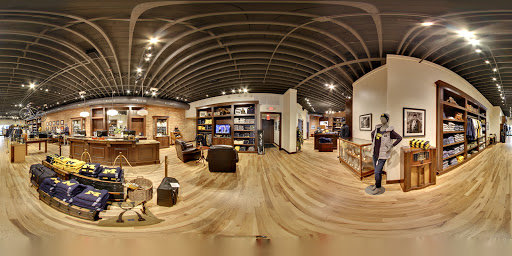 Sportswear Store «The Victors Collection by The M-Den», reviews and photos, 307 S State St, Ann Arbor, MI 48104, USA