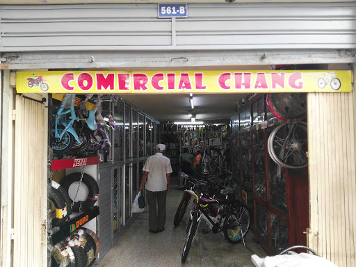 Comercial Chang