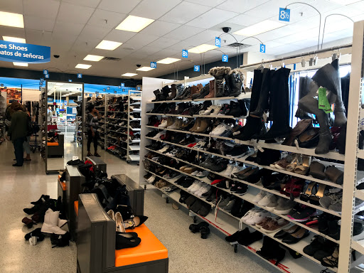 Clothing Store «Ross Dress for Less», reviews and photos, 560 N Euclid St, Anaheim, CA 92801, USA