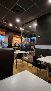 Atmosphère du Restaurant KFC Douai Sin le Noble à Lambres-Lez-Douai - n°11