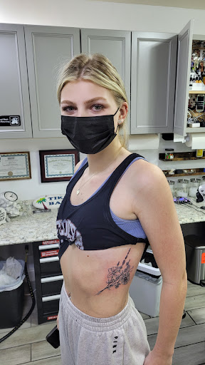 Tattoo Shop «BAY CITY TATTOO INC», reviews and photos, 1632 E 7th Ave, Tampa, FL 33605, USA