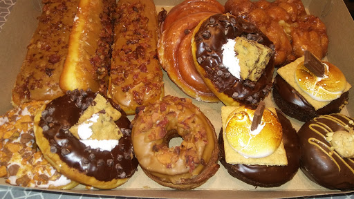 Donut Shop «Donut Fantasy», reviews and photos, 1731 W Bullard Ave #111, Fresno, CA 93711, USA