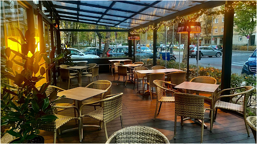 Petit Comité Azca Bernabeu - Bar Restaurante con Terraza en Madrid en Madrid