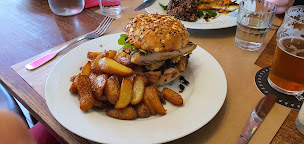 Photo n°19 de L'Essentiel à Clichy ()