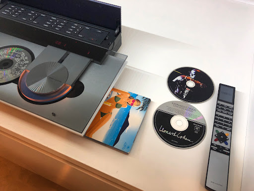 Bang & Olufsen image