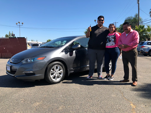 Used Car Dealer «Eddies Auto World», reviews and photos, 4889 N Blackstone Ave, Fresno, CA 93726, USA