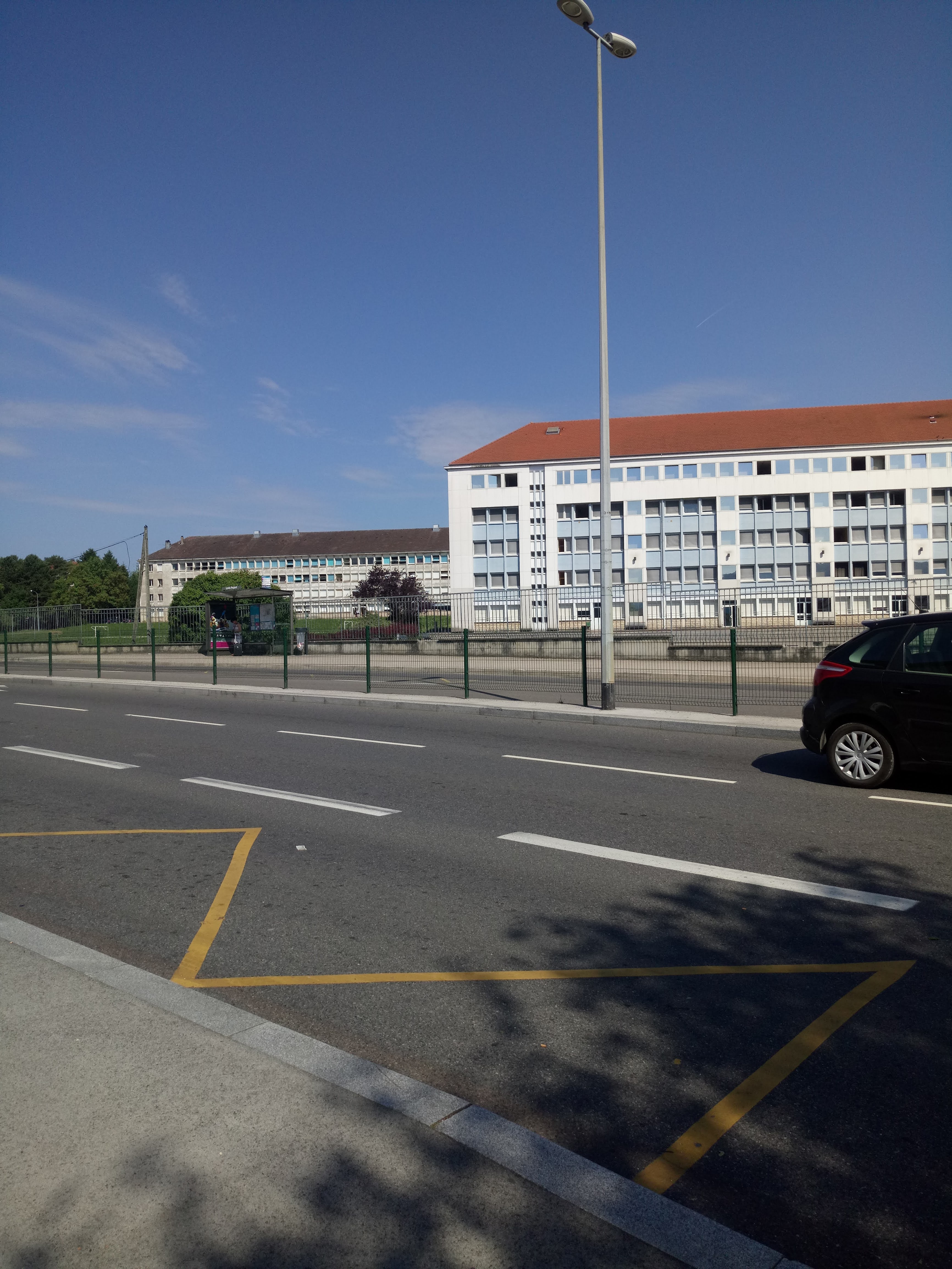 Photo n° 1 de l'avis de Nourdine.n fait le 02/06/2017 à 08:20