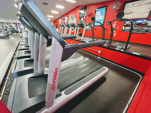 Gym «World Gym», reviews and photos, 1990 Chaneyville Rd, Owings, MD 20736, USA