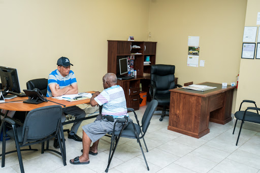 Used Car Dealer «Waldorf Auto Toy Store», reviews and photos, 2825 Crain Hwy, Waldorf, MD 20601, USA