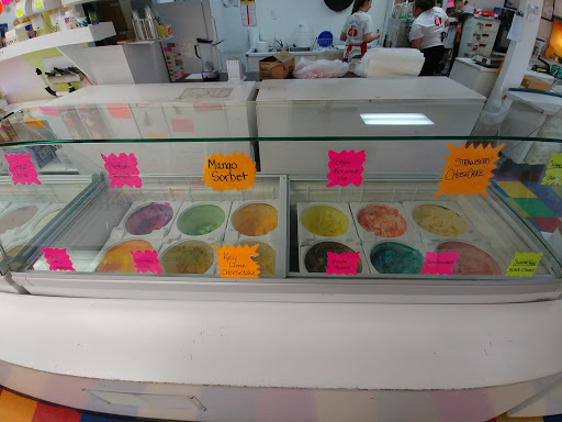 Candy Store «Seaside Candyman», reviews and photos, 21 N Columbia St #105, Seaside, OR 97138, USA