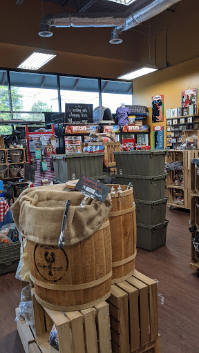 Pet Store «Hollywood Feed - Collierville, TN - Collierville», reviews and photos, 3615 S Houston Levee Rd, Collierville, TN 38017, USA