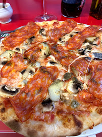 Pizza du Restaurant italien Le Tindaris à Magland - n°1
