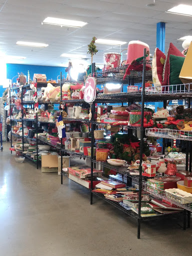 Thrift Store «35th Ave & Southern Goodwill Retail Store & Donation Center», reviews and photos, 3636 W Southern Ave, Phoenix, AZ 85041, USA