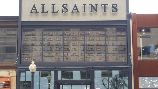 Shopping Mall «900 North Michigan Shops», reviews and photos, 900 N Michigan Ave, Chicago, IL 60611, USA