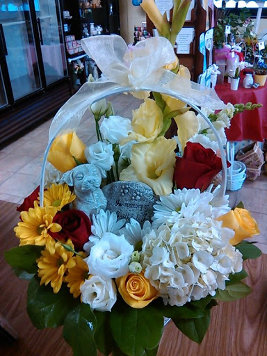 Florist «Forget-Me-Not Florist», reviews and photos, 1083 Park Ave, Cranston, RI 02910, USA