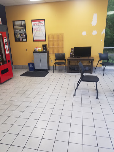 Tire Shop «The Tire Choice (formerly McGee Auto Service and Tires)», reviews and photos, 680 N Spring Garden Ave, DeLand, FL 32720, USA