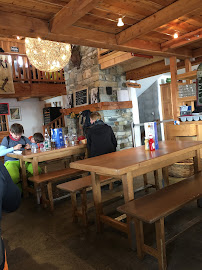 Atmosphère du Restaurant Le Trifollet à Val-d'Isère - n°7