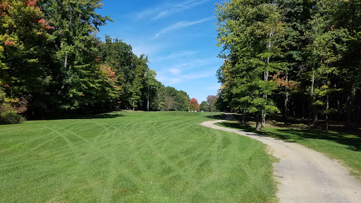 Golf Course «Walnut Run Golf Course», reviews and photos, 601 E Main St, Cortland, OH 44410, USA