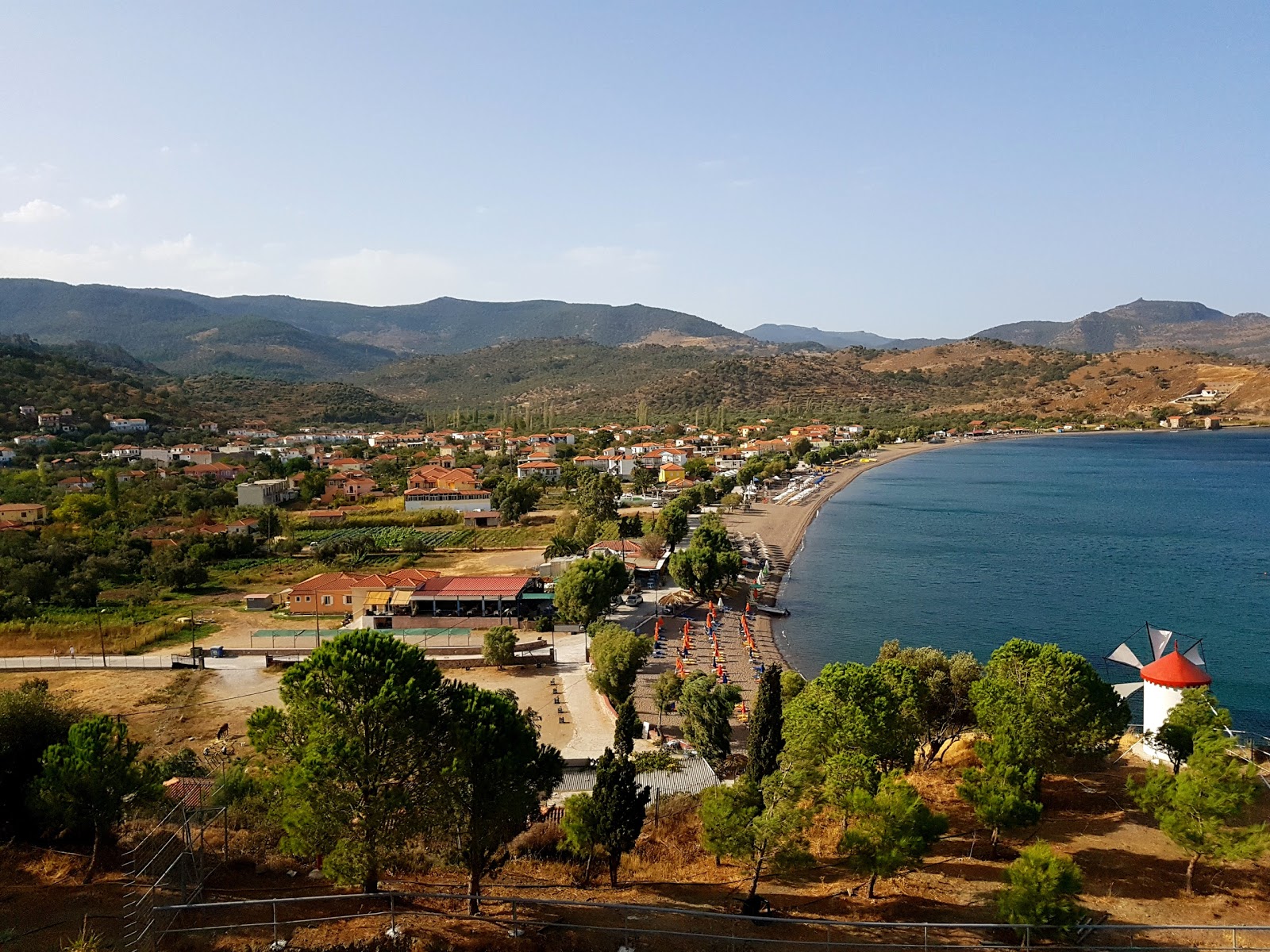 Foto de Playa de Anaxos con bahía mediana