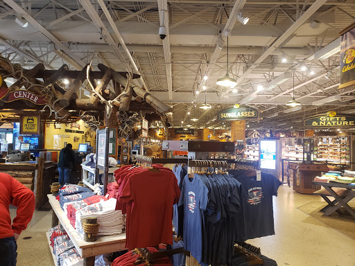 Sporting Goods Store «Bass Pro Shops», reviews and photos, 1365 S 5th St, St Charles, MO 63301, USA
