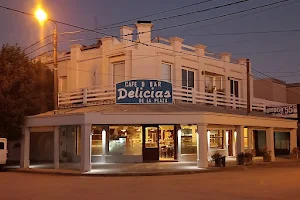 Delicias De La Plaza image