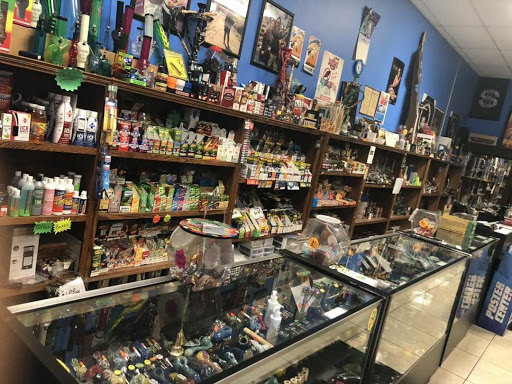 Tobacco Shop «Smoke Shop Mcallen», reviews and photos, 6624 N 10th St, McAllen, TX 78504, USA