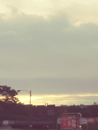 Shopping Mall «Riverpoint Center», reviews and photos, 1730 W Fullerton Ave, Chicago, IL 60614, USA