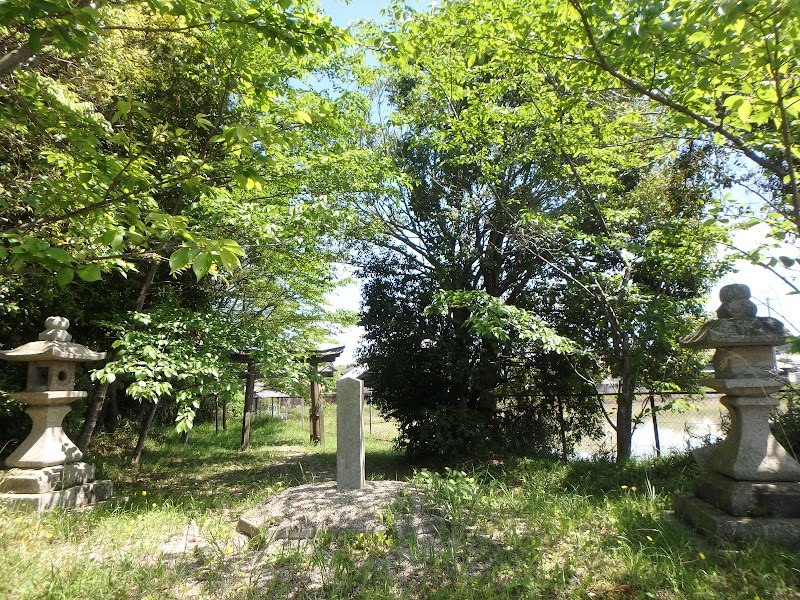 藤本神社