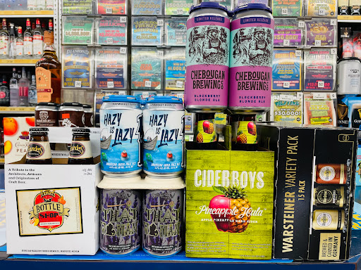 Liquor Store «Main Street Liquor», reviews and photos, 243 E 14 Mile Rd, Clawson, MI 48017, USA