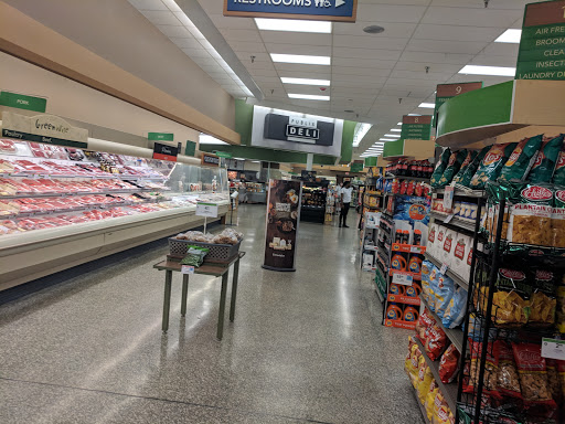 Shopping Mall «Lake Village Shopping MallKitchengaets», reviews and photos, 10601 US-441, Leesburg, FL 34788, USA