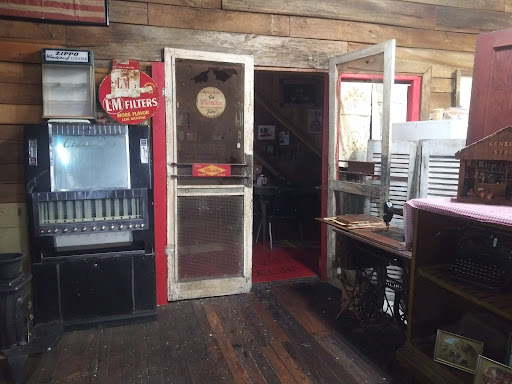 Restaurant «Old Delina Country Store», reviews and photos, 4397 John Barnes Rd, Cornersville, TN 37047, USA