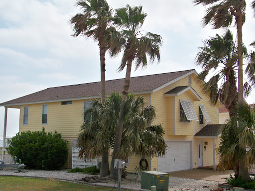 Roofing Contractor «Texas State Roofing Company», reviews and photos, 1005 Santa Fe St, Corpus Christi, TX 78404, USA