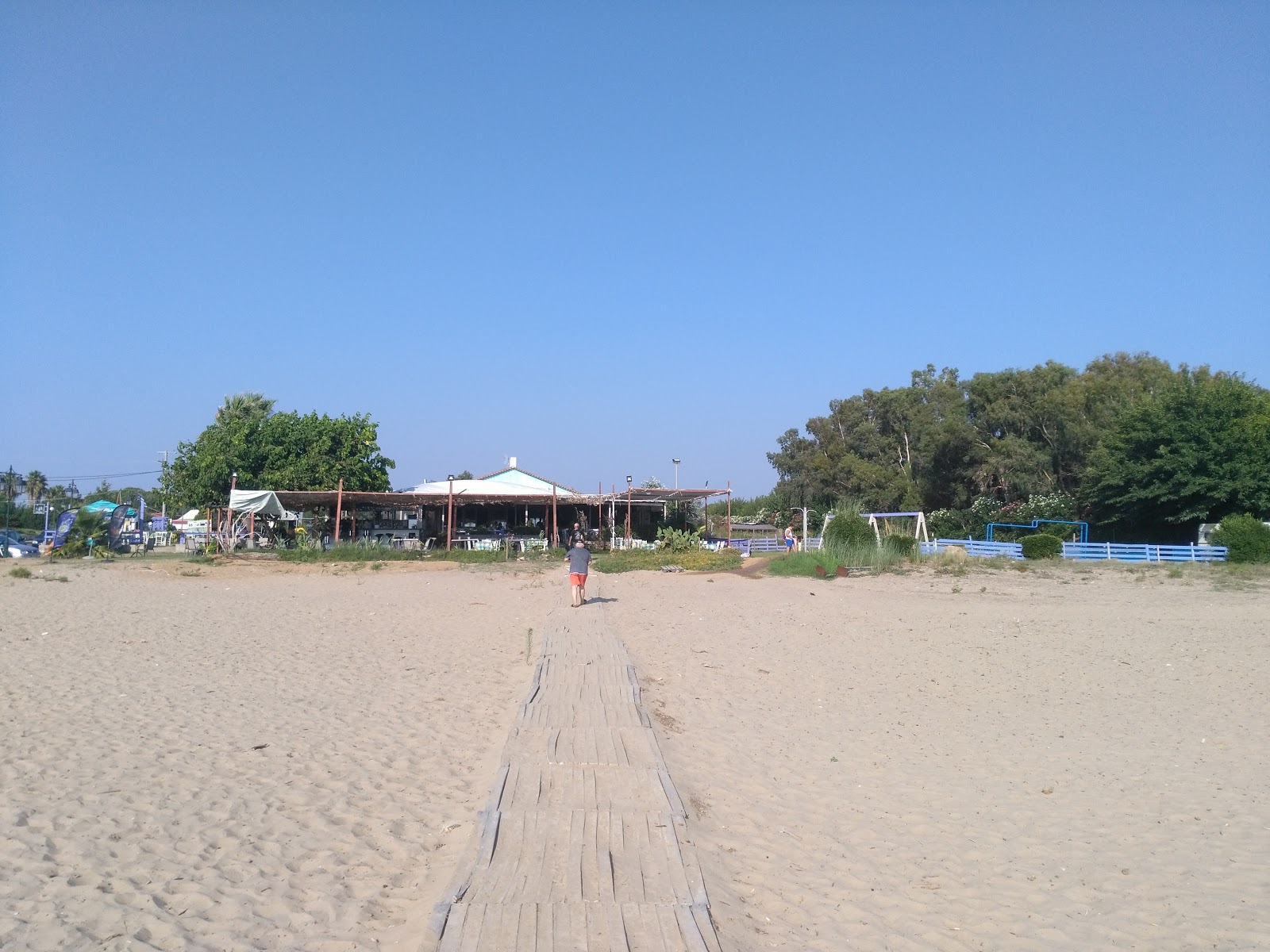 Amaliadas beach'in fotoğrafı - rahatlamayı sevenler arasında popüler bir yer