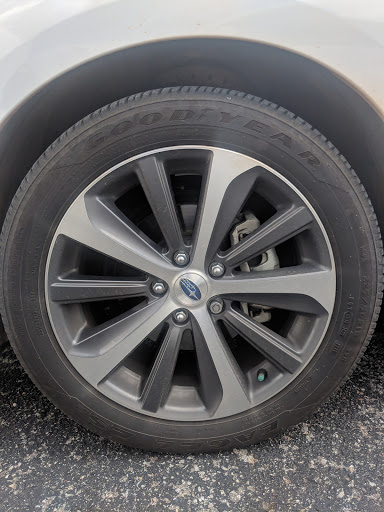 Tire Shop «Discount Tire», reviews and photos, 2900 Mt Williams Dr, Norman, OK 73069, USA