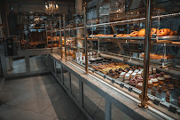 Vitrine du Restaurant Au Petit Versailles du Marais à Paris - n°8