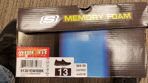 Shoe Store «Famous Footwear», reviews and photos, 2775 E Bidwell St, Folsom, CA 95630, USA