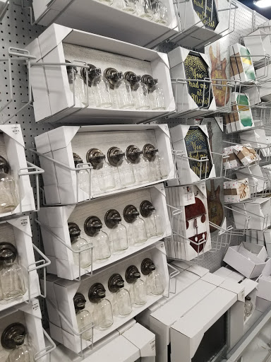 Shopping Mall «Riverdale Plaza Shopping Center», reviews and photos, 1044 W Mercury Blvd, Hampton, VA 23666, USA