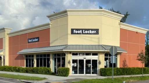 Foot Locker, 930 W Sunrise Blvd, Fort Lauderdale, FL 33311, USA, 