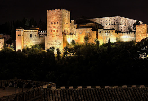 Granada Secreta y Subterránea