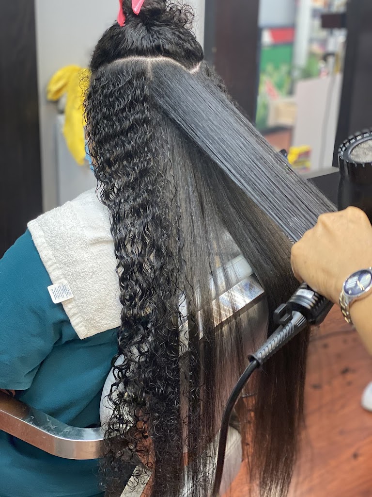 Carmen's hair styles 08701