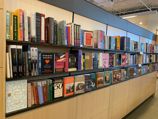 Book Store «Barnes & Noble Booksellers Fredericksburg/ Central Park», reviews and photos, 1220 Carl D. Silver Parkway, Fredericksburg, VA 22401, USA