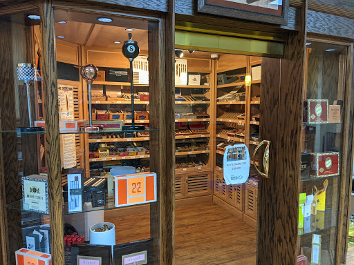 Liquor Store «Peavine Wine & Spirits», reviews and photos, 745 Peavine Rd, Crossville, TN 38571, USA