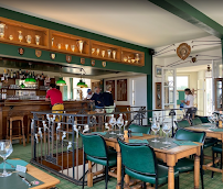 Atmosphère du Restaurant Dinard Golf à Saint-Briac-sur-Mer - n°2