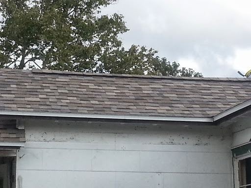 Roofing Contractor «Alvarez Home Repairs, LLC», reviews and photos, 13101 Automobile Blvd, Clearwater, FL 33762, USA