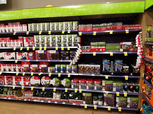 Grocery Store «Kroger Marketplace», reviews and photos, 4915 Dixie Hwy, Louisville, KY 40216, USA