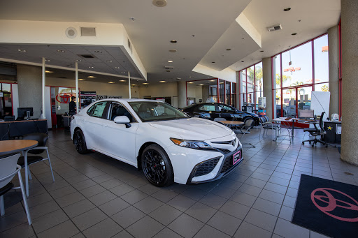 Toyota Dealer «AutoNation Toyota Buena Park», reviews and photos, 6400 Beach Blvd, Buena Park, CA 90621, USA