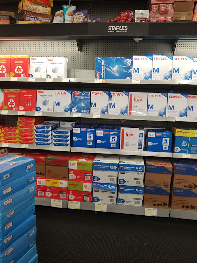 Office Supply Store «Staples», reviews and photos, 13640 N Kendall Dr, Miami, FL 33186, USA