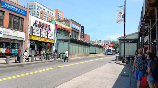 Flushing-Main St