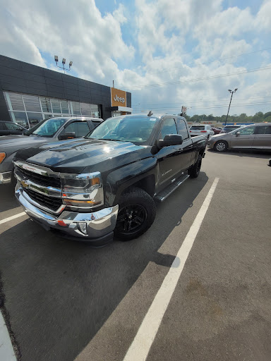 Car Dealer «Blue Water Chrysler Dodge Jeep», reviews and photos, 4080 24th Ave, Fort Gratiot Twp, MI 48059, USA